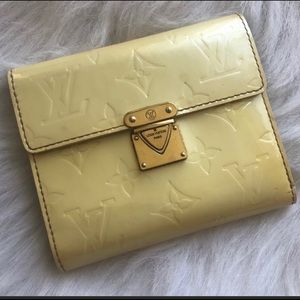 Louis Vuitton koala wallet in vernis